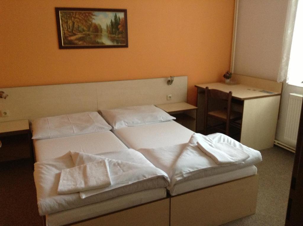 Hotel Mlyn - Jihlava Vílanec Værelse billede